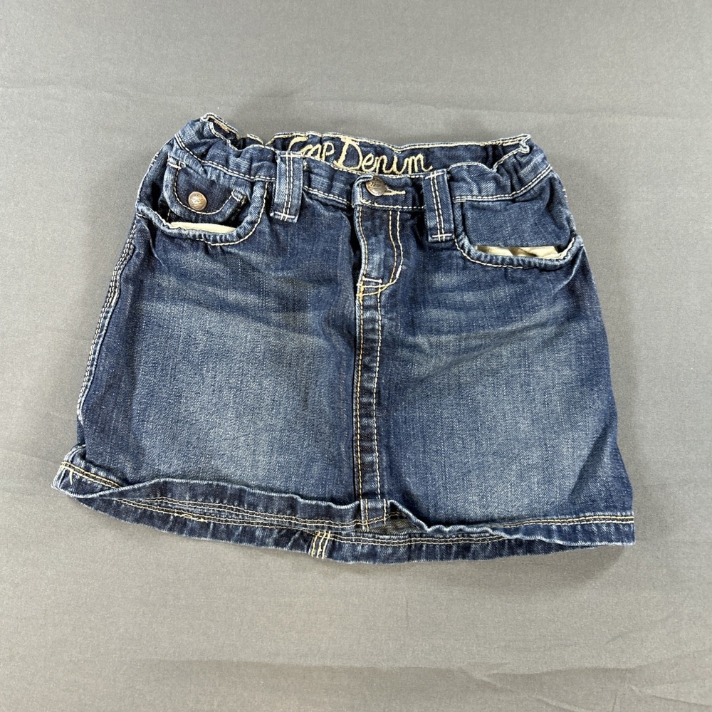 classic dark wash denim mini skirt Size 10